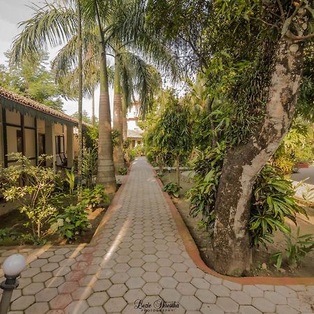 Eden Jungle Resort 사우라하 외부 사진