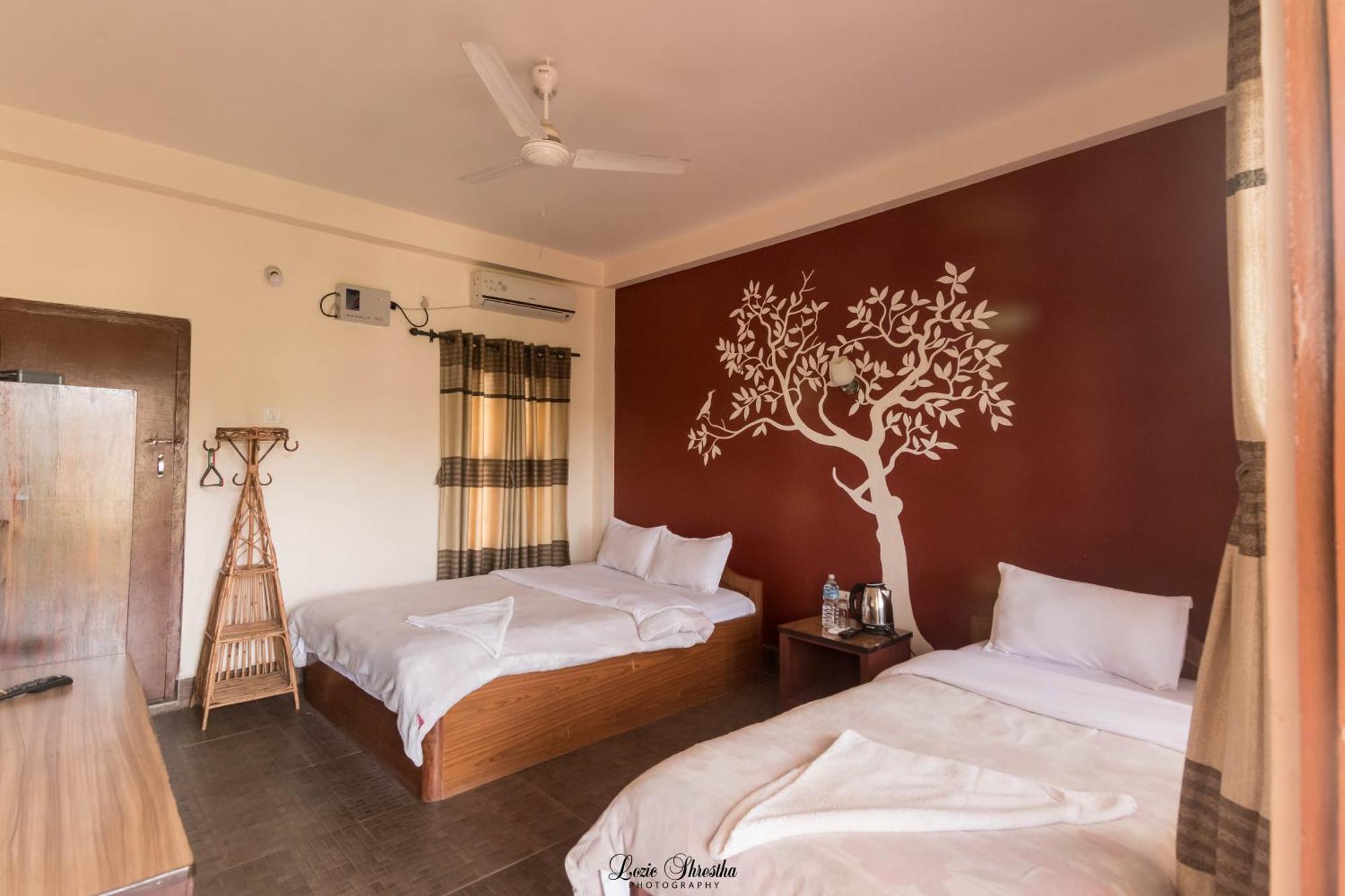 Eden Jungle Resort 사우라하 외부 사진