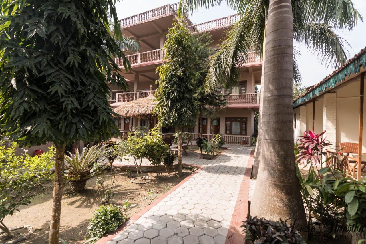 Eden Jungle Resort 사우라하 외부 사진